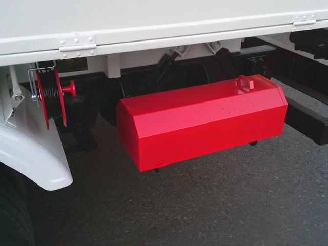 エルフトラック  4WD MT 後輪ダブル ナビ TV バックカメラ 電動格納ミラー エアコン パワーウィンドウ 運転席エアバッグ CD DVD再生 USB Bluetooth(24枚目)