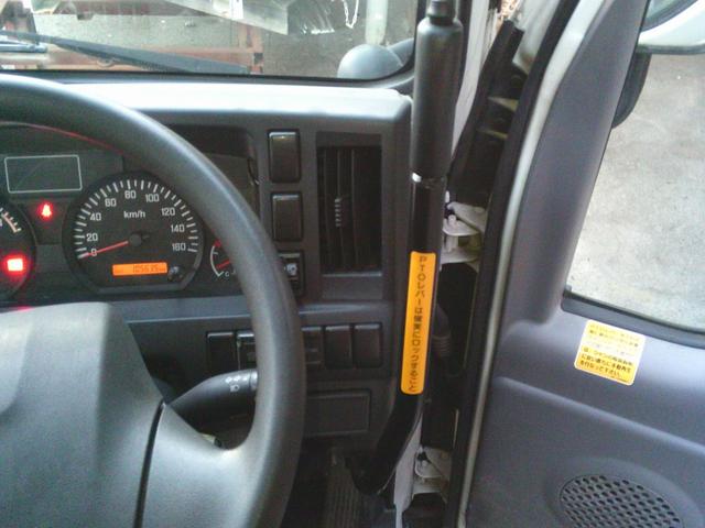 エルフトラック  4WD MT 後輪ダブル ナビ TV バックカメラ 電動格納ミラー エアコン パワーウィンドウ 運転席エアバッグ CD DVD再生 USB Bluetooth(30枚目)