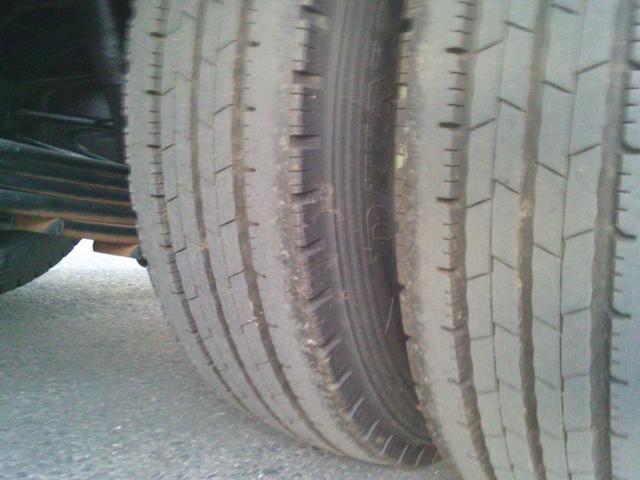 エルフトラック  4WD MT 後輪ダブル ナビ TV バックカメラ 電動格納ミラー エアコン パワーウィンドウ 運転席エアバッグ CD DVD再生 USB Bluetooth(31枚目)