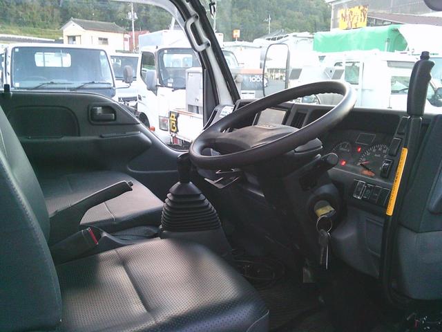 エルフトラック  4WD MT 後輪ダブル ナビ TV バックカメラ 電動格納ミラー エアコン パワーウィンドウ 運転席エアバッグ CD DVD再生 USB Bluetooth(35枚目)