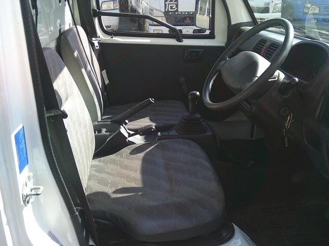 キャリイトラック 437.5Lタンクローリー タンク検査付き デジタルメーター 4WD 5速マニュアル エアコン・パワステ H/L切り替えレバー付き(10枚目)