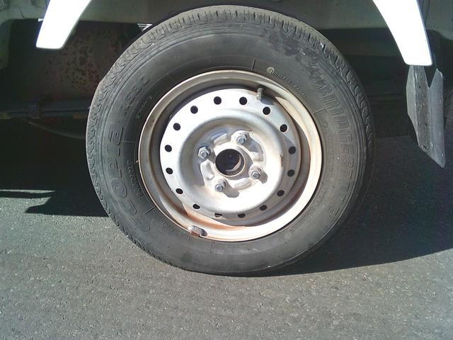 キャリイトラック 437.5Lタンクローリー タンク検査付き デジタルメーター 4WD 5速マニュアル エアコン・パワステ H/L切り替えレバー付き(21枚目)