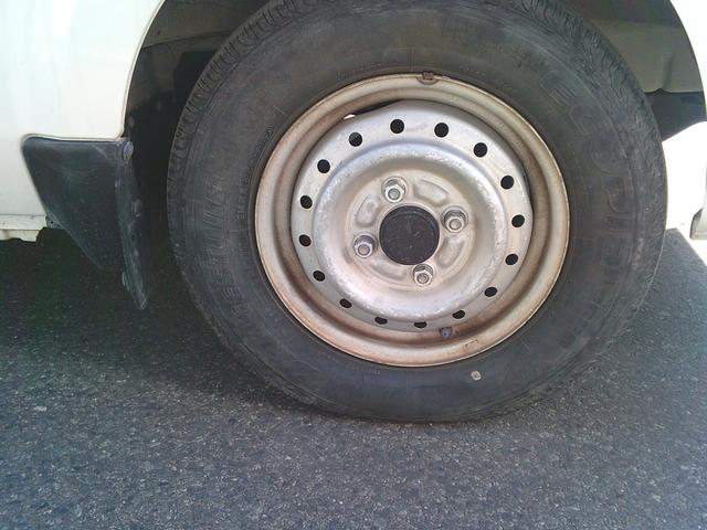 キャリイトラック 437.5Lタンクローリー タンク検査付き デジタルメーター 4WD 5速マニュアル エアコン・パワステ H/L切り替えレバー付き(22枚目)