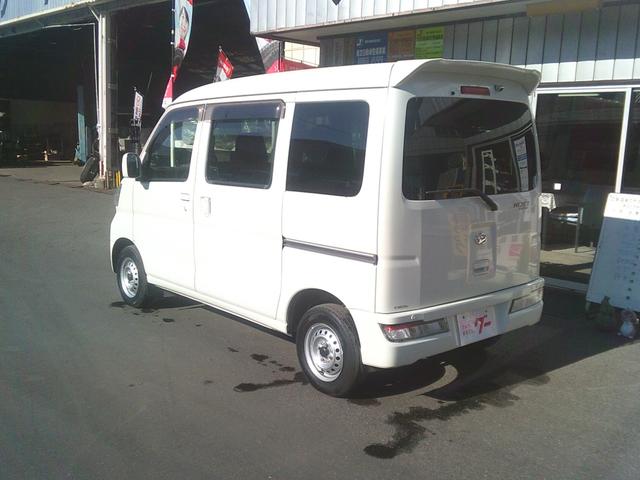 ハイゼットカーゴ クルーズターボＳＡＩＩＩ　４ＷＤ　ＭＴ　衝突被害軽減システム　クリアランスソナー　ナビ　ＴＶ　バックカメラ　両側スライドドア　アイドリングストップ　電動格納ミラー　オートマチックハイビーム　ＥＳＣ　エアコン（17枚目）