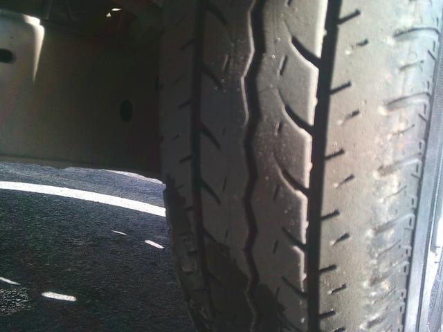 ハイゼットカーゴ クルーズターボＳＡＩＩＩ　４ＷＤ　ＭＴ　衝突被害軽減システム　クリアランスソナー　ナビ　ＴＶ　バックカメラ　両側スライドドア　アイドリングストップ　電動格納ミラー　オートマチックハイビーム　ＥＳＣ　エアコン（38枚目）