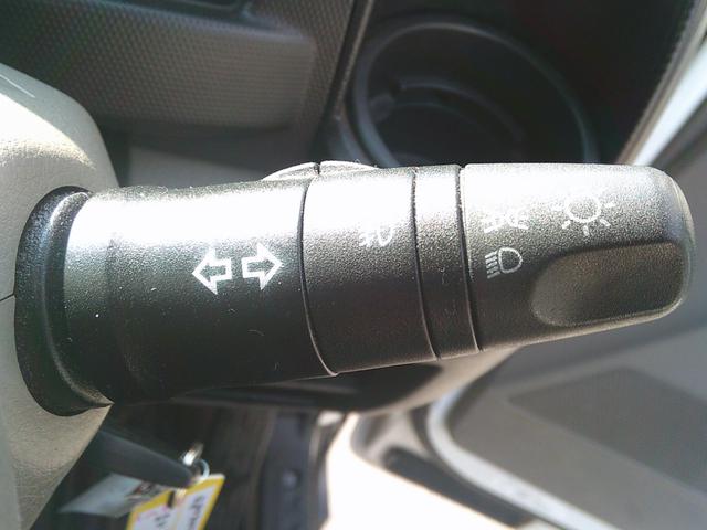 アトラストラック 　１３５０Ｌタンクローリー　デジタルメーター　プリセット機能付き　ダブルタイヤ　エアコン・パワステ・パワーウインドウ付き　５速マニュアル（10枚目）