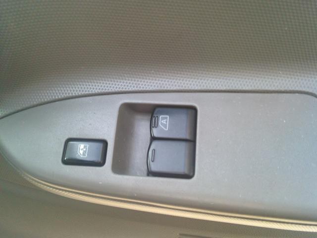 アトラストラック 　１３５０Ｌタンクローリー　デジタルメーター　プリセット機能付き　ダブルタイヤ　エアコン・パワステ・パワーウインドウ付き　５速マニュアル（11枚目）