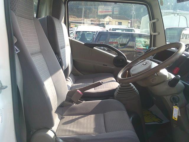 アトラストラック 　１３５０Ｌタンクローリー　デジタルメーター　プリセット機能付き　ダブルタイヤ　エアコン・パワステ・パワーウインドウ付き　５速マニュアル（21枚目）