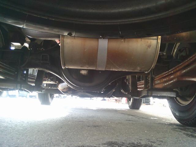 アトラストラック 　１３５０Ｌタンクローリー　デジタルメーター　プリセット機能付き　ダブルタイヤ　エアコン・パワステ・パワーウインドウ付き　５速マニュアル（23枚目）