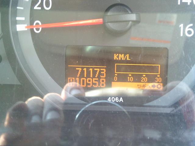 アトラストラック 　１３５０Ｌタンクローリー　デジタルメーター　プリセット機能付き　ダブルタイヤ　エアコン・パワステ・パワーウインドウ付き　５速マニュアル（25枚目）