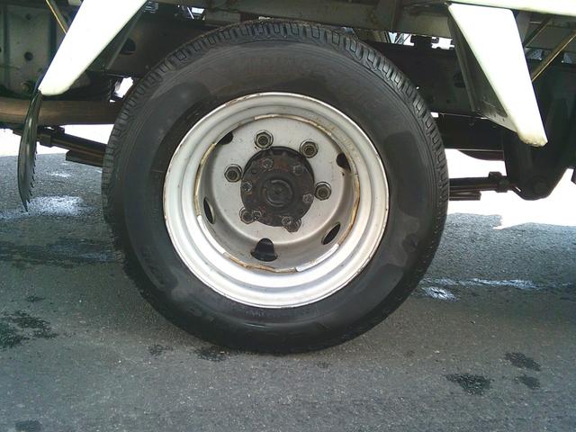 アトラストラック 　１３５０Ｌタンクローリー　デジタルメーター　プリセット機能付き　ダブルタイヤ　エアコン・パワステ・パワーウインドウ付き　５速マニュアル（34枚目）