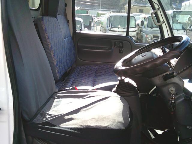 アトラストラック 　４ＷＤ　１．４５ｔ幌ウイング　ボディ内寸３０９０ｘ１５９０ｘ１８６０バックカメラ付き　エアコン・パワステ・パワーウインドウ　運転席側エアバッグ付き　５速マニュアル　切り替え４ＷＤＨ／Ｌ付（11枚目）