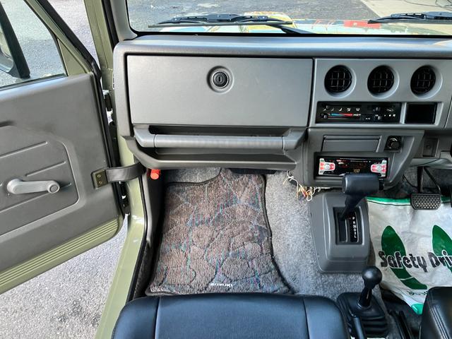 ジムニー XL リフトアップ 社外マフラー ファルケン M/T マッドタイヤ タイベル交換済み 社外フロントバンパー リアバンパー シートカバー 再塗装車(27枚目)