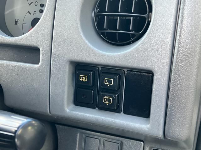 ジムニー XL リフトアップ 社外マフラー ファルケン M/T マッドタイヤ タイベル交換済み 社外フロントバンパー リアバンパー シートカバー 再塗装車(32枚目)