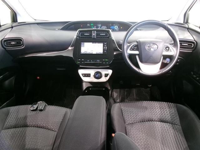 プリウス Ｓセーフティプラス　フルセグ　メモリーナビ　ＤＶＤ再生　バックカメラ　衝突被害軽減システム　ＥＴＣ　ＬＥＤヘッドランプ　記録簿（4枚目）