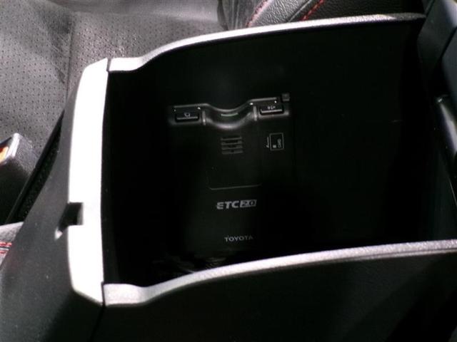 ハイラックス Ｚ　ＧＲスポーツ　４ＷＤ　メモリーナビ　ミュージックプレイヤー接続可　バックカメラ　衝突被害軽減システム　ＥＴＣ　ＬＥＤヘッドランプ　ワンオーナー　記録簿　アイドリングストップ　ディーゼル（12枚目）