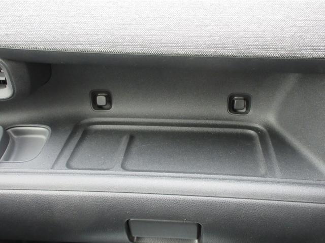 シエンタ ハイブリッドＺ　【修復歴無し】　セーフティセンス　ディスプレイオーディオ・フルセグＴＶ　バックカメラ　ビルトインＥＴＣ　両側パワースライドドア　ＬＥＤライト　前後ソナー　クルコン　ステアリングＳＷ　本革巻ステアリング（36枚目）