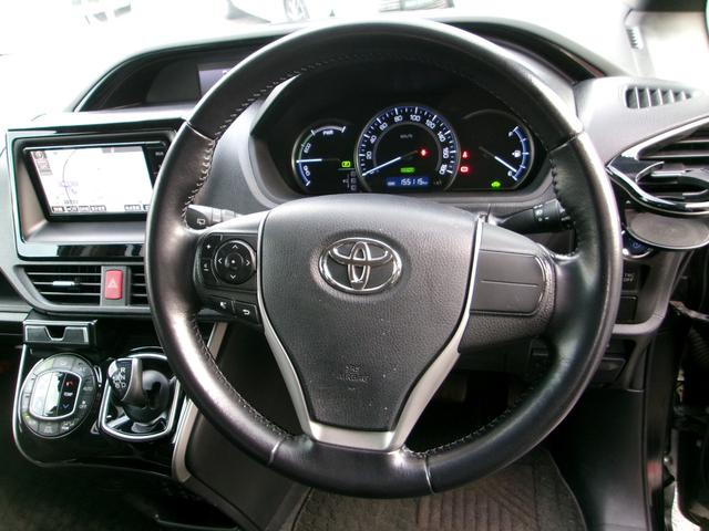 エスクァイア ハイブリッドＸｉ　純正ナビ　バックカメラ　ＥＴＣ　フリップダウンモニター　シートヒーター（18枚目）