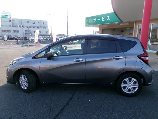 ノート Ｘ　エマージェンシーブレーキ　純正ナビ　ＥＴＣ（9枚目）