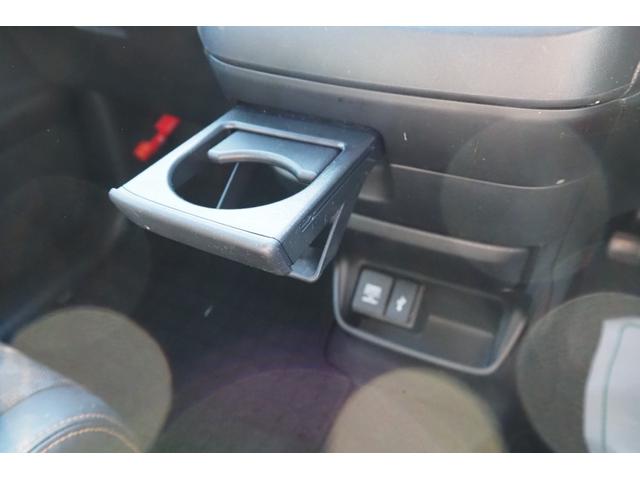 フリード クロスター・ホンダセンシング　前後ドラレコ／両側パワースライドドア／ホンダセンシング／衝突軽減ブレーキ／クルーズコントロール／ＬＥＤヘッドライト／アルミホイール／純正ナビ／ＥＴＣ／ＴＶ／バックカメラ／（12枚目）