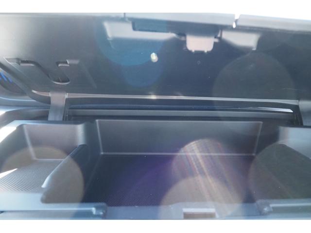 フリード クロスター・ホンダセンシング　前後ドラレコ／両側パワースライドドア／ホンダセンシング／衝突軽減ブレーキ／クルーズコントロール／ＬＥＤヘッドライト／アルミホイール／純正ナビ／ＥＴＣ／ＴＶ／バックカメラ／（15枚目）