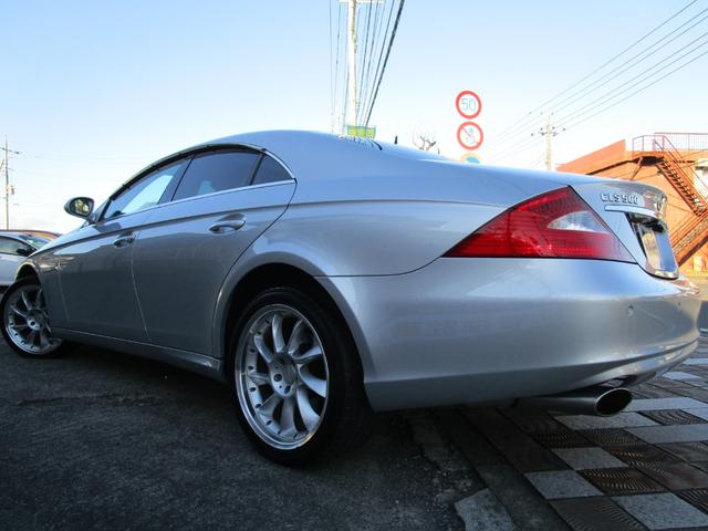 CLS500 正規ディーラー車 社外HDDナビ フルセグ バックカメラ サンルーフ 19インチアルミホイール ヒーター付き電動レザーシート ウッドコンビハンドル ETC 法人使用車 取説記録簿付(3枚目)
