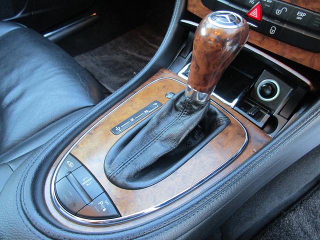CLS500 正規ディーラー車 社外HDDナビ フルセグ バックカメラ サンルーフ 19インチアルミホイール ヒーター付き電動レザーシート ウッドコンビハンドル ETC 法人使用車 取説記録簿付(8枚目)