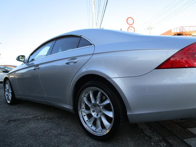 CLS500 正規ディーラー車 社外HDDナビ フルセグ バックカメラ サンルーフ 19インチアルミホイール ヒーター付き電動レザーシート ウッドコンビハンドル ETC 法人使用車 取説記録簿付(15枚目)