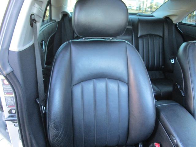 CLS500 正規ディーラー車 社外HDDナビ フルセグ バックカメラ サンルーフ 19インチアルミホイール ヒーター付き電動レザーシート ウッドコンビハンドル ETC 法人使用車 取説記録簿付(19枚目)