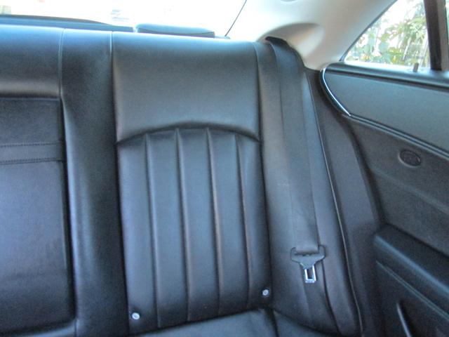 CLS500 正規ディーラー車 社外HDDナビ フルセグ バックカメラ サンルーフ 19インチアルミホイール ヒーター付き電動レザーシート ウッドコンビハンドル ETC 法人使用車 取説記録簿付(33枚目)