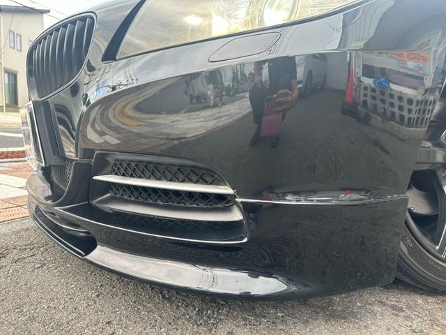 Ｚ４ ｓＤｒｉｖｅ２３ｉスタイルエッセンス　正規ディーラー車　ＭＡＶＩＮ製エアロパーツ　ローダウン　レザー調シートカバー　１７インチアルミホイール　ＨＩＤライト　ＥＴＣ　キーレス　新品エンブレム　純正オーディオ　パドルシフトマニュアルモード（45枚目）