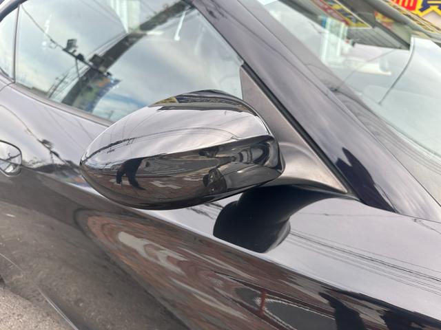 Ｚ４ ｓＤｒｉｖｅ２３ｉスタイルエッセンス　正規ディーラー車　ＭＡＶＩＮ製エアロパーツ　ローダウン　レザー調シートカバー　１７インチアルミホイール　ＨＩＤライト　ＥＴＣ　キーレス　新品エンブレム　純正オーディオ　パドルシフトマニュアルモード（52枚目）