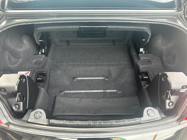 Ｚ４ ｓＤｒｉｖｅ２３ｉスタイルエッセンス　正規ディーラー車　ＭＡＶＩＮ製エアロパーツ　ローダウン　レザー調シートカバー　１７インチアルミホイール　ＨＩＤライト　ＥＴＣ　キーレス　新品エンブレム　純正オーディオ　パドルシフトマニュアルモード（67枚目）