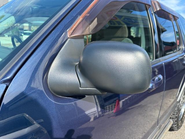 エクスプローラー ＸＬＴ　正規ディーラー車　新品タイヤ　社外１７インチホイール　エクリプス製ナビ　バックカメラ　ヒッチメンバー　パワーシート　キーレス　ＥＴＣ　ドアバイザー　取説記録簿　スペアキー（67枚目）