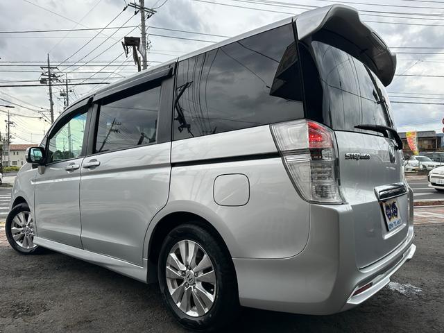 ステップワゴンスパーダ Z 新品タイヤ 純正HDDナビ W電動スライドドア フリップダウンモニター スマートキー バックカメラ フルセグ Bluetooth 純正16インチアルミホイール ETC HIDライト ドライブレコーダー(4枚目)