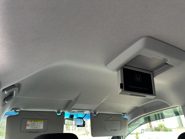 ステップワゴンスパーダ Z 新品タイヤ 純正HDDナビ W電動スライドドア フリップダウンモニター スマートキー バックカメラ フルセグ Bluetooth 純正16インチアルミホイール ETC HIDライト ドライブレコーダー(10枚目)