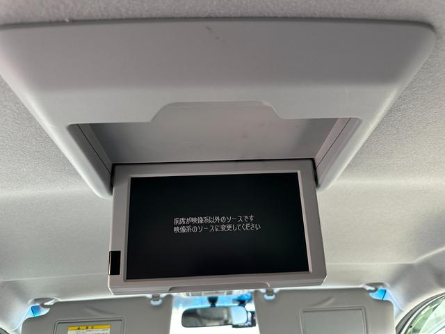 ステップワゴンスパーダ Z 新品タイヤ 純正HDDナビ W電動スライドドア フリップダウンモニター スマートキー バックカメラ フルセグ Bluetooth 純正16インチアルミホイール ETC HIDライト ドライブレコーダー(11枚目)
