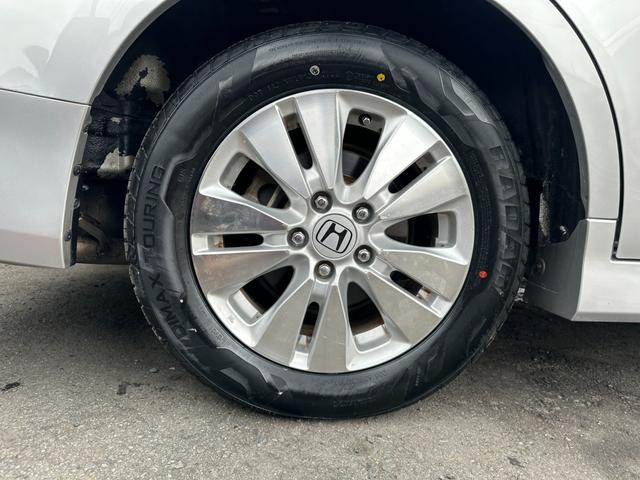 ステップワゴンスパーダ Z 新品タイヤ 純正HDDナビ W電動スライドドア フリップダウンモニター スマートキー バックカメラ フルセグ Bluetooth 純正16インチアルミホイール ETC HIDライト ドライブレコーダー(12枚目)