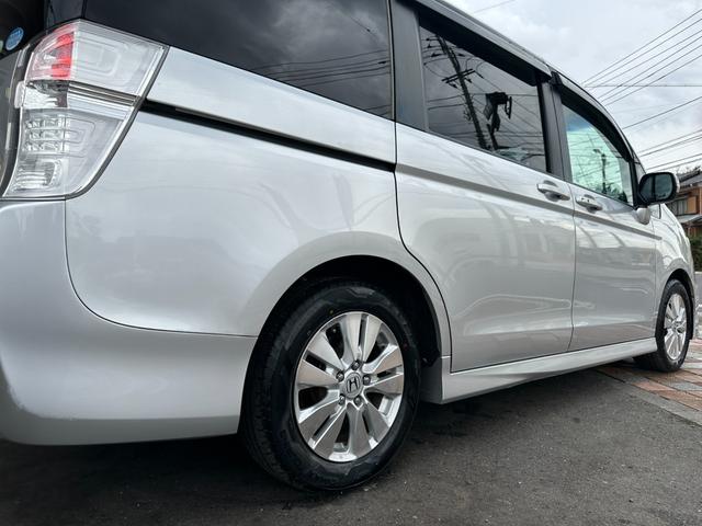 ステップワゴンスパーダ Z 新品タイヤ 純正HDDナビ W電動スライドドア フリップダウンモニター スマートキー バックカメラ フルセグ Bluetooth 純正16インチアルミホイール ETC HIDライト ドライブレコーダー(14枚目)