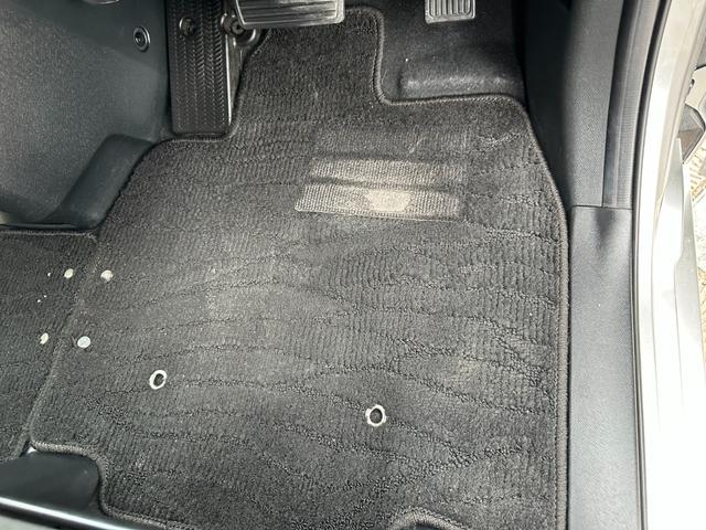 ステップワゴンスパーダ Z 新品タイヤ 純正HDDナビ W電動スライドドア フリップダウンモニター スマートキー バックカメラ フルセグ Bluetooth 純正16インチアルミホイール ETC HIDライト ドライブレコーダー(22枚目)