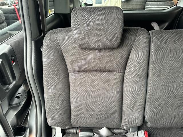 ステップワゴンスパーダ Z 新品タイヤ 純正HDDナビ W電動スライドドア フリップダウンモニター スマートキー バックカメラ フルセグ Bluetooth 純正16インチアルミホイール ETC HIDライト ドライブレコーダー(32枚目)