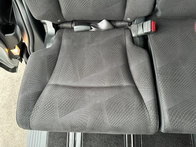 ステップワゴンスパーダ Z 新品タイヤ 純正HDDナビ W電動スライドドア フリップダウンモニター スマートキー バックカメラ フルセグ Bluetooth 純正16インチアルミホイール ETC HIDライト ドライブレコーダー(34枚目)