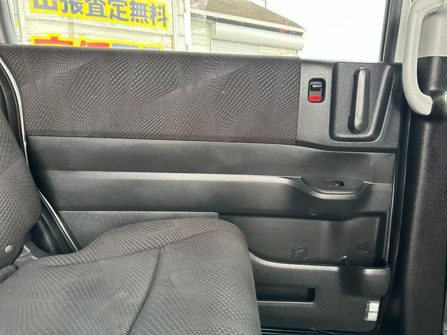 ステップワゴンスパーダ Z 新品タイヤ 純正HDDナビ W電動スライドドア フリップダウンモニター スマートキー バックカメラ フルセグ Bluetooth 純正16インチアルミホイール ETC HIDライト ドライブレコーダー(39枚目)