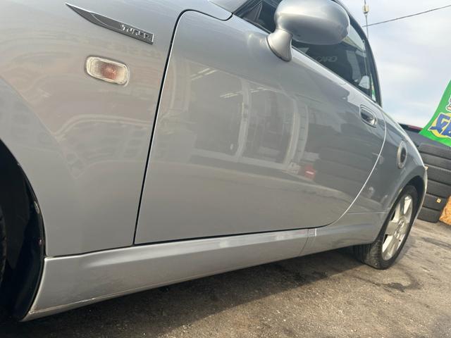 コペン ２ｎｄアニバーサリーエディション　純正レカロシート　社外ナビ　社外ＬＥＤテールランプ　ＥＴＣ　ＭＯＭＯステアリング　シートヒーター　ワンセグ　ＥＴＣ　キーレス　ＨＩＤライト　純正１５インチアルミホイール（18枚目）