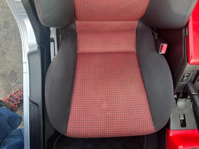 コペン ２ｎｄアニバーサリーエディション　純正レカロシート　社外ナビ　社外ＬＥＤテールランプ　ＥＴＣ　ＭＯＭＯステアリング　シートヒーター　ワンセグ　ＥＴＣ　キーレス　ＨＩＤライト　純正１５インチアルミホイール（22枚目）