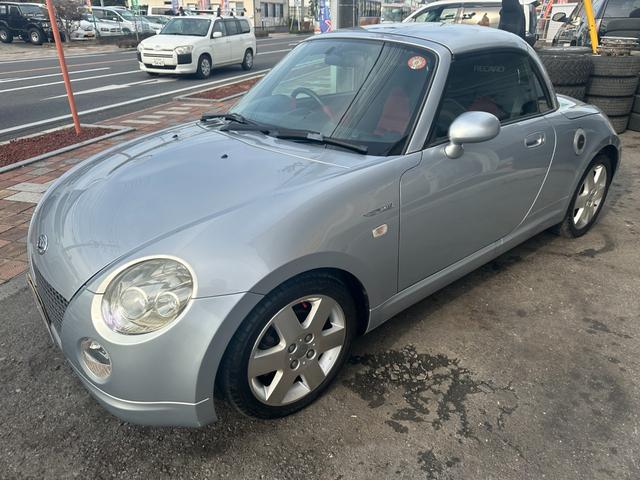 コペン ２ｎｄアニバーサリーエディション　純正レカロシート　社外ナビ　社外ＬＥＤテールランプ　ＥＴＣ　ＭＯＭＯステアリング　シートヒーター　ワンセグ　ＥＴＣ　キーレス　ＨＩＤライト　純正１５インチアルミホイール（35枚目）