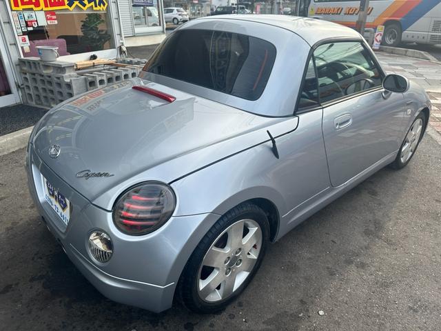 コペン ２ｎｄアニバーサリーエディション　純正レカロシート　社外ナビ　社外ＬＥＤテールランプ　ＥＴＣ　ＭＯＭＯステアリング　シートヒーター　ワンセグ　ＥＴＣ　キーレス　ＨＩＤライト　純正１５インチアルミホイール（37枚目）