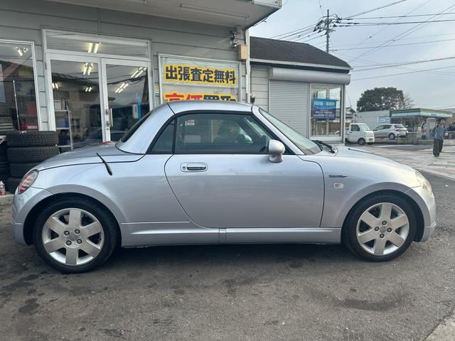 コペン ２ｎｄアニバーサリーエディション　純正レカロシート　社外ナビ　社外ＬＥＤテールランプ　ＥＴＣ　ＭＯＭＯステアリング　シートヒーター　ワンセグ　ＥＴＣ　キーレス　ＨＩＤライト　純正１５インチアルミホイール（39枚目）