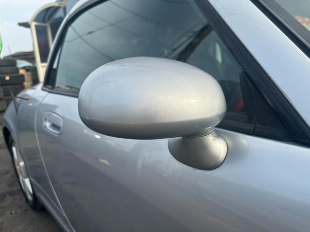 コペン ２ｎｄアニバーサリーエディション　純正レカロシート　社外ナビ　社外ＬＥＤテールランプ　ＥＴＣ　ＭＯＭＯステアリング　シートヒーター　ワンセグ　ＥＴＣ　キーレス　ＨＩＤライト　純正１５インチアルミホイール（52枚目）