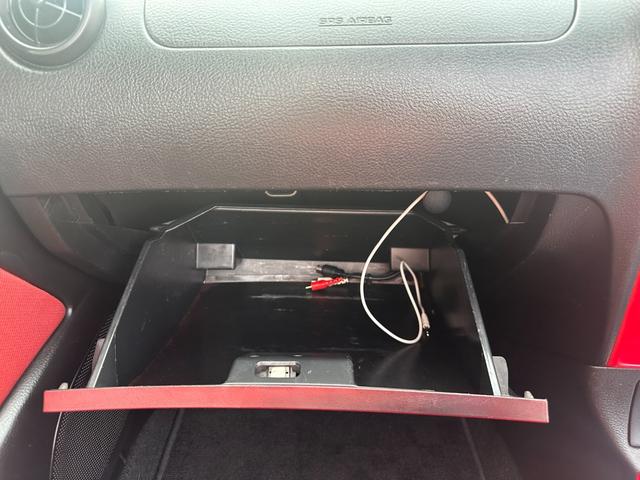 コペン ２ｎｄアニバーサリーエディション　純正レカロシート　社外ナビ　社外ＬＥＤテールランプ　ＥＴＣ　ＭＯＭＯステアリング　シートヒーター　ワンセグ　ＥＴＣ　キーレス　ＨＩＤライト　純正１５インチアルミホイール（65枚目）